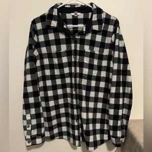 Time&Tru Soft Black and White Plaid Longsleeve Flannel